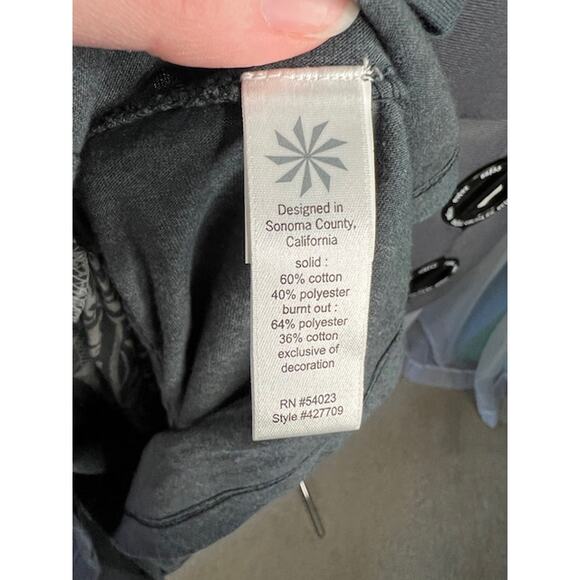 Athleta tunic white burnout paisley V neck active top ombre - Picture 11 of 12